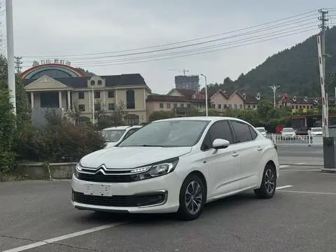 Citroën C4L 2016