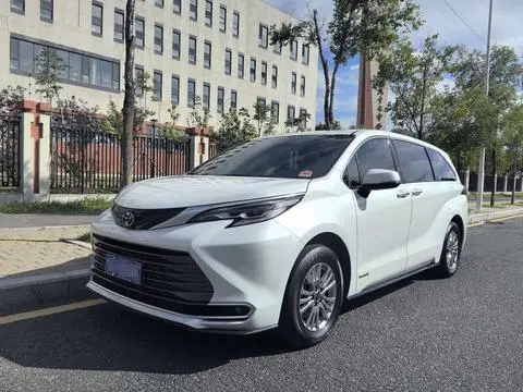 Toyota 赛那 2021