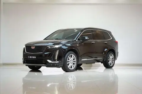 Cadillac XT6 2022 — фото 1