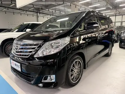 Toyota 埃尔法 2012