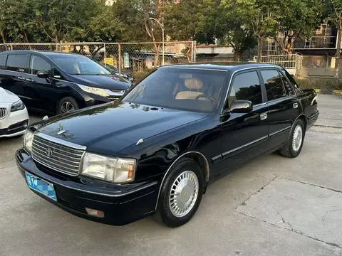Toyota Crown 1994 — фото 1