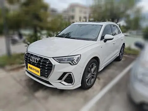 Audi Q3 2021