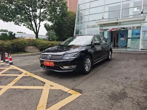 Volkswagen Passat 2015 — фото 1