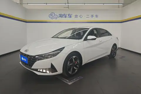 Hyundai Elantra 2022