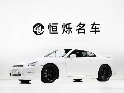 Nissan GT-R 2012