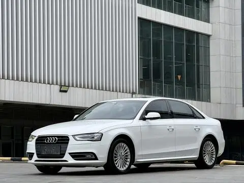 Audi A4L 2015