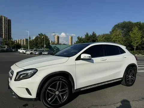 Mercedes-Benz GLA 2016