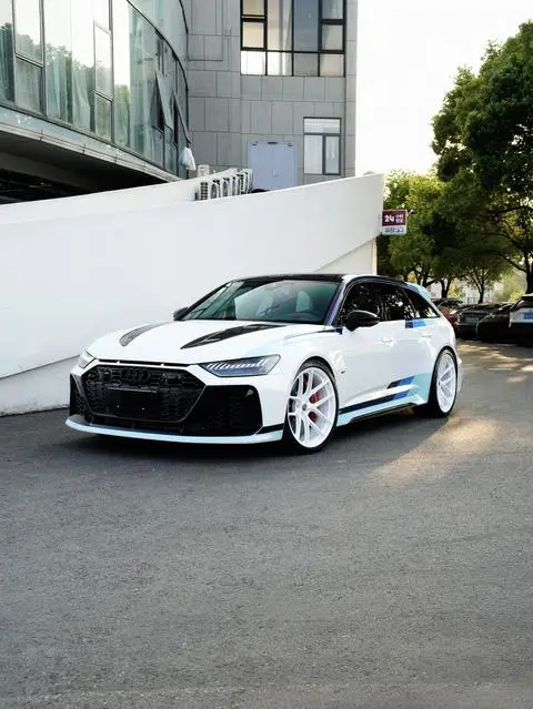 Audi RS 6 2025