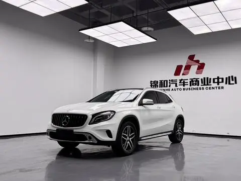 Mercedes-Benz GLA 2015 — фото 1