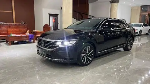 Volkswagen Passat 2024