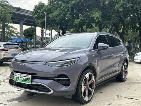 Denza X PHEV 2020