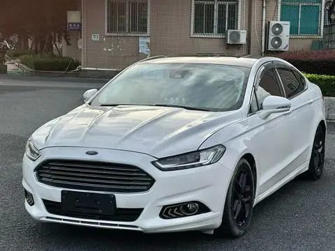 Ford 蒙迪欧 2013