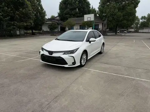 Toyota Corolla 2021 — фото 1