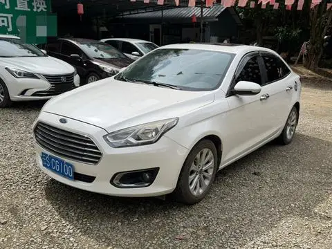 Ford Escort 2015 — фото 1