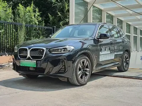 BMW iX3 2022