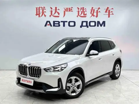 BMW X1 2023 — фото 1