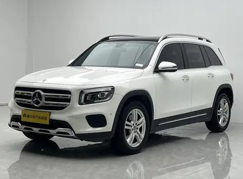 Mercedes-Benz GLB 2022 — фото 1