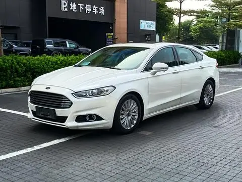 Ford 蒙迪欧 2013