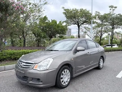 Nissan 轩逸 2012