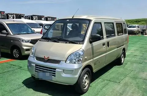 Wuling 荣光 2012