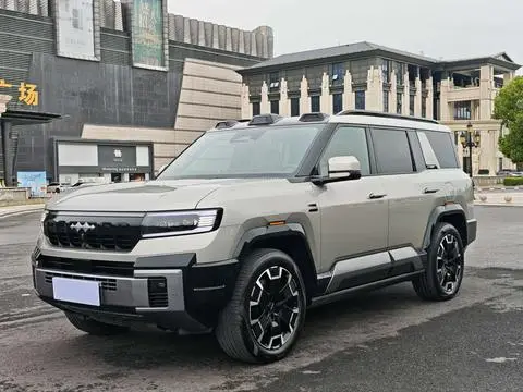 BYD Leopard 8 2025