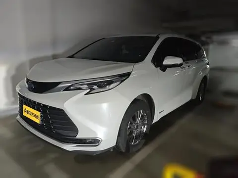 Toyota 赛那 2021