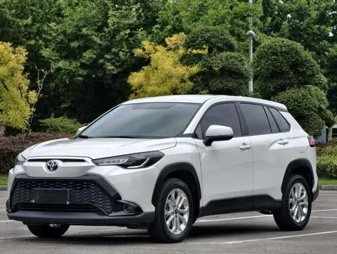 Toyota Frontlander 2024