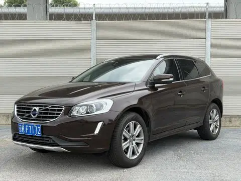 Volvo XC60 2017 — фото 1