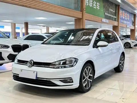 Volkswagen Golf 2020