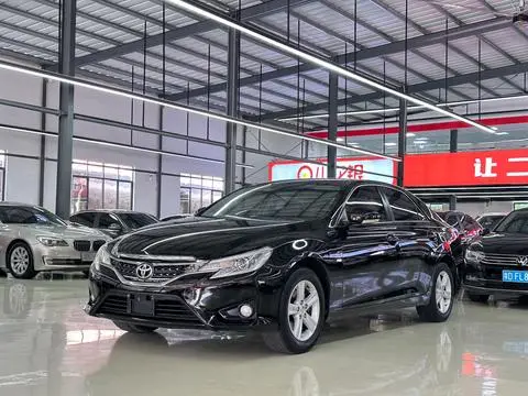 Toyota Reiz 2013