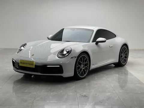 Porsche 911 2023