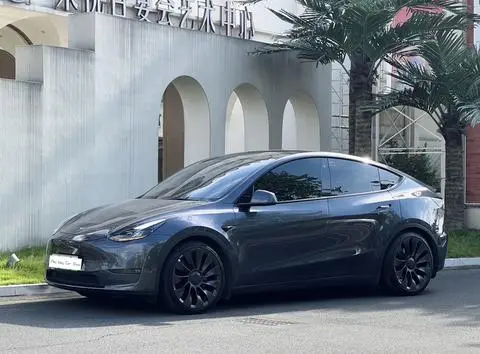 Tesla Model Y 2023