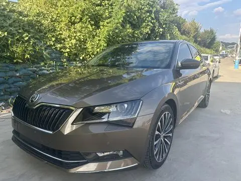Skoda Superb 2016