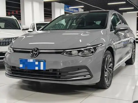Volkswagen Golf 2021