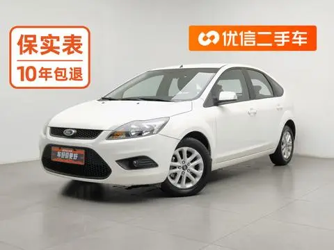 Ford Focus 2013 — фото 1