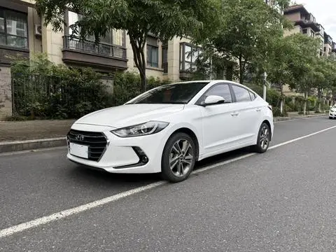 Hyundai Elantra Lingdong 2016 — фото 1