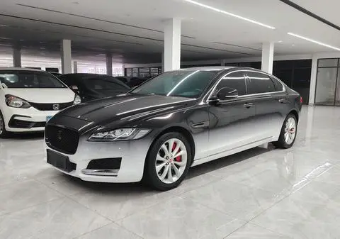 Jaguar XFL 2019