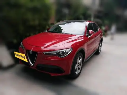 Alfa Romeo Stelvio斯坦维 2017