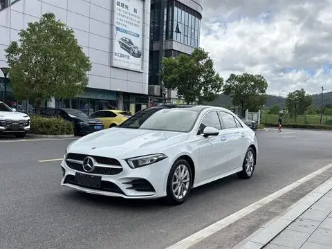 Mercedes-Benz A-Class 2020 — фото 1