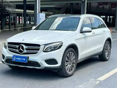 Mercedes-Benz GLC 2017 — фото 1