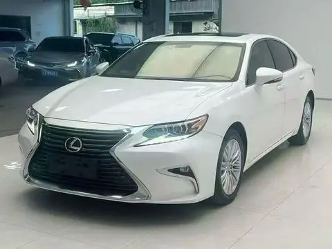 Lexus ES 2015