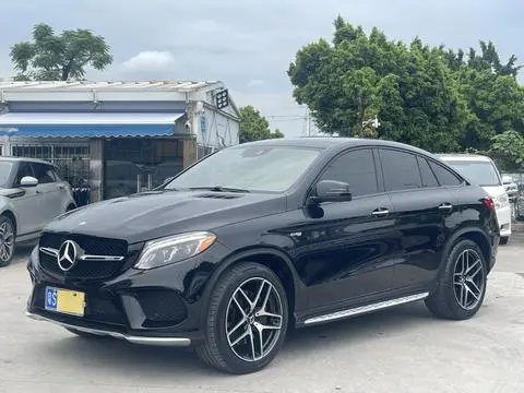 Mercedes-Benz GLE Coupe AMG 2018 — фото 1