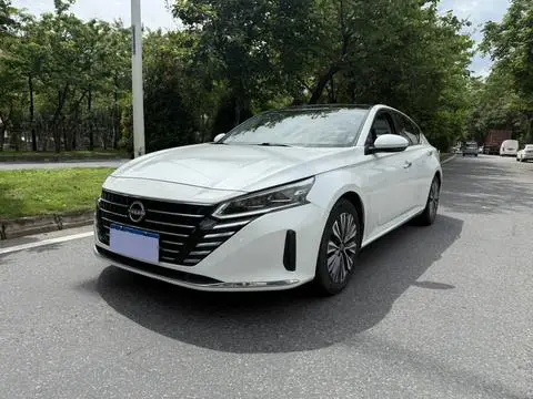 Nissan Teana 2022