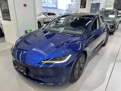 Tesla Model 3 2023 — фото 1