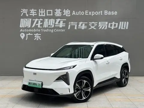 Geely L7 2023