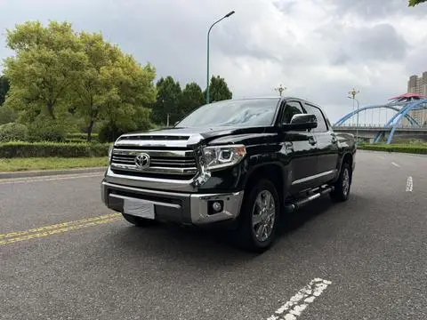 Toyota 坦途 2014