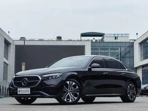 Mercedes-Benz E-Class 2024