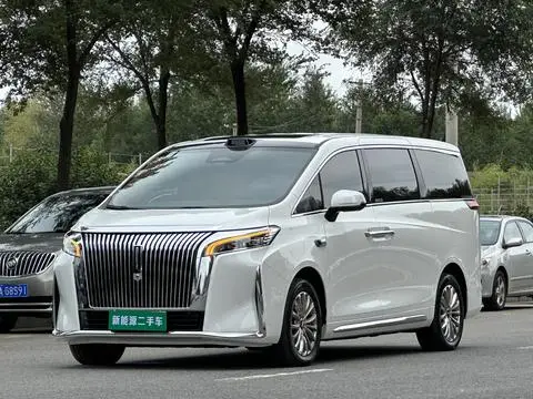 Wey 高山 PHEV 2025