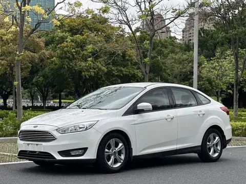 Ford Focus 2017 — фото 1