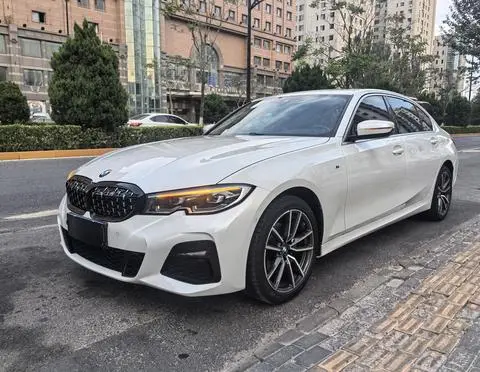 BMW 3 Series 2020 — фото 1